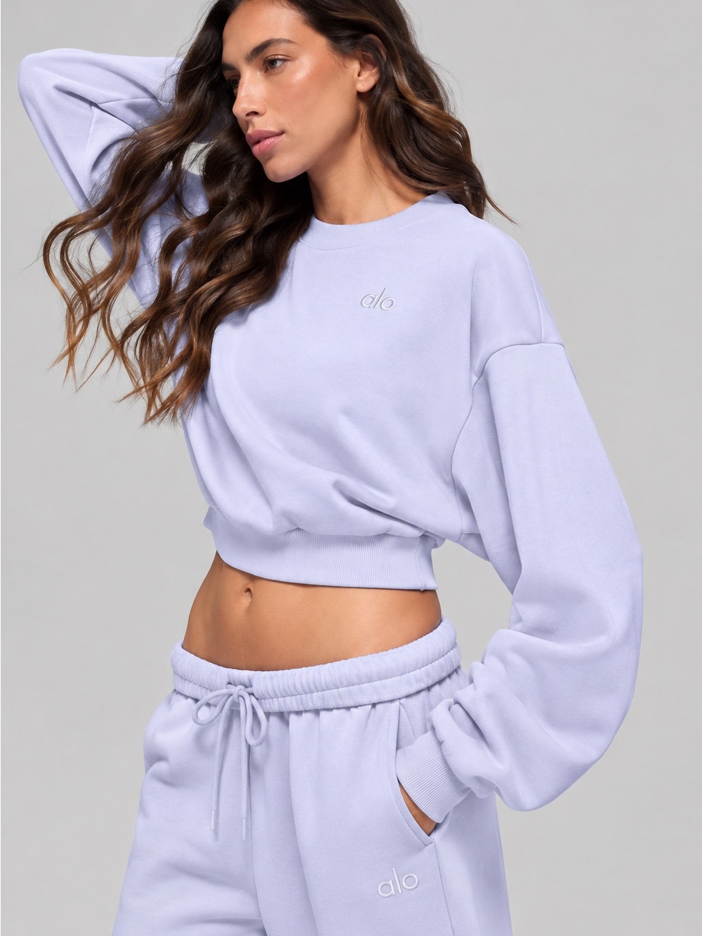 Alo Yoga Cropped Accolade Crewneck Sweatshirt Lilac Lavender XS